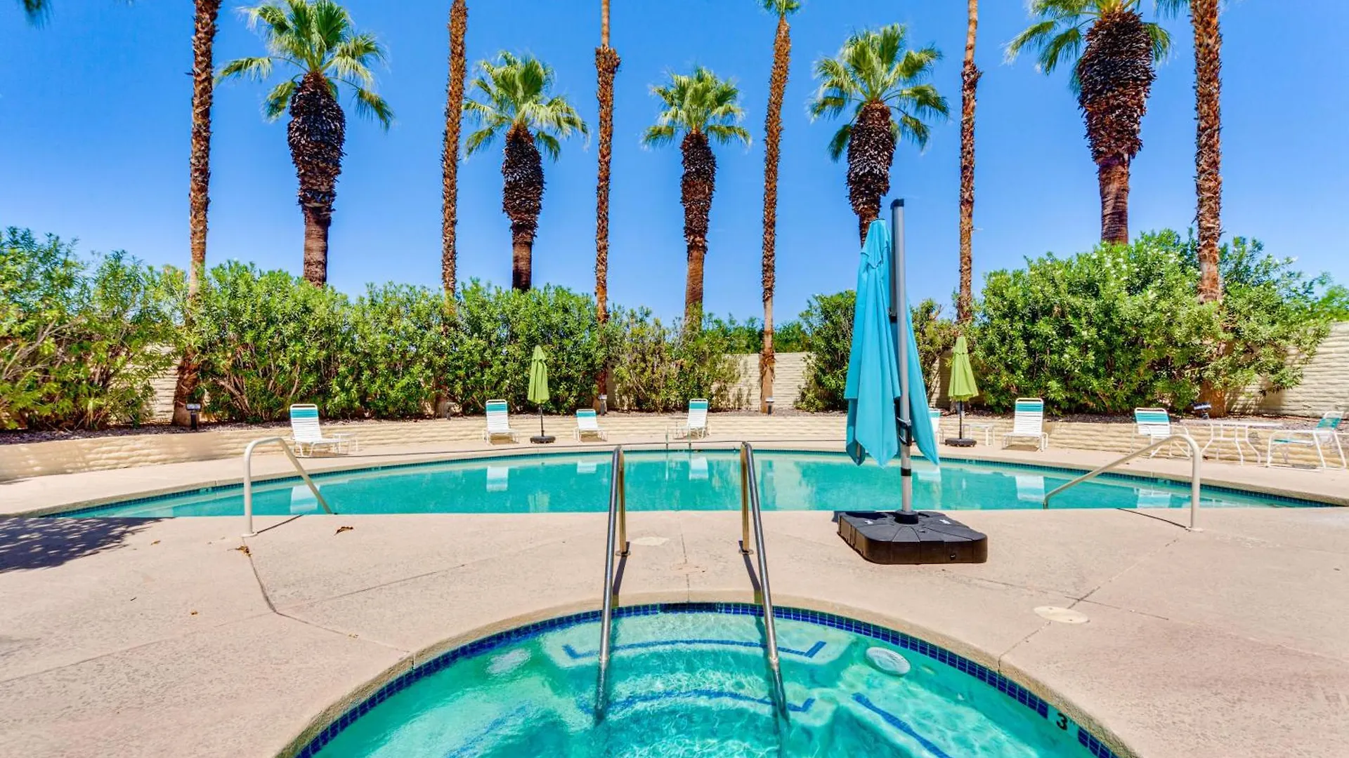 Chic Palm Springs Condo With Community Pool 0*,  ארצות הברית